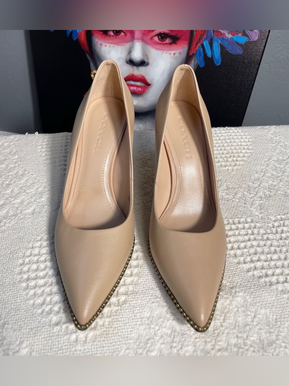 Coach Waverly Beadchain Pumps 7.5 Nude Leather Pointed Toe High Heel Classy Cute